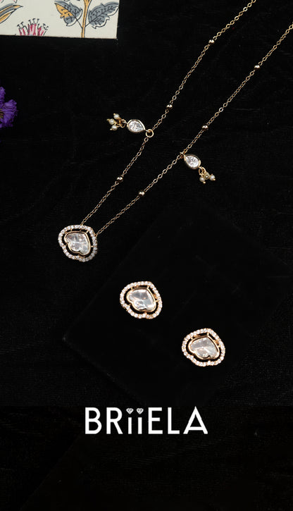 AAROHI PENDANT SET