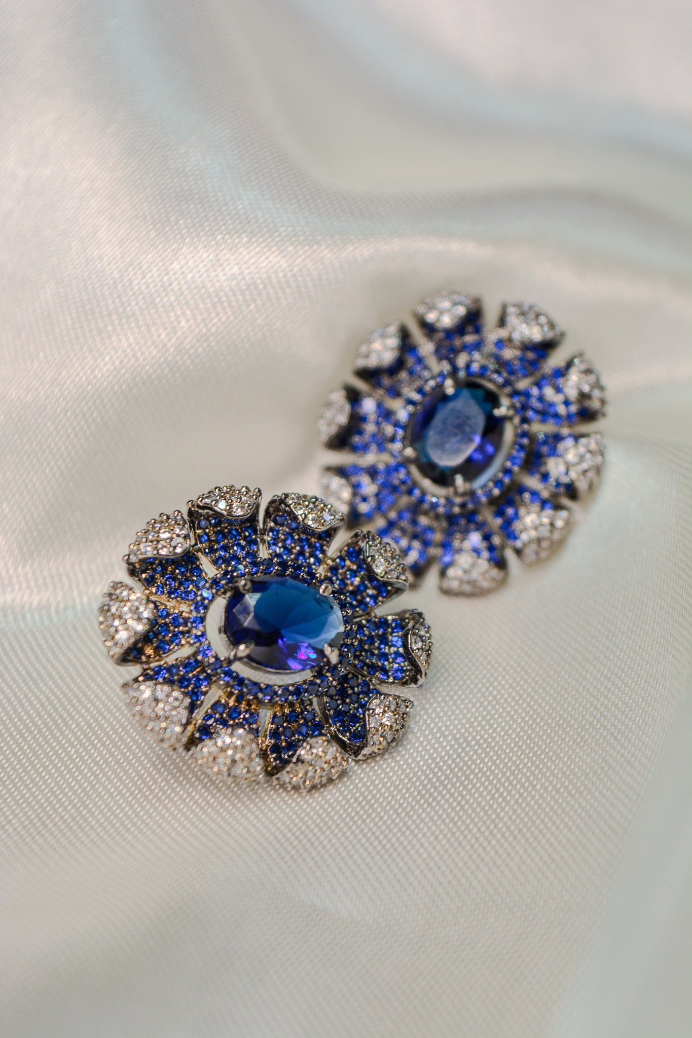 GAANYA EARRINGS